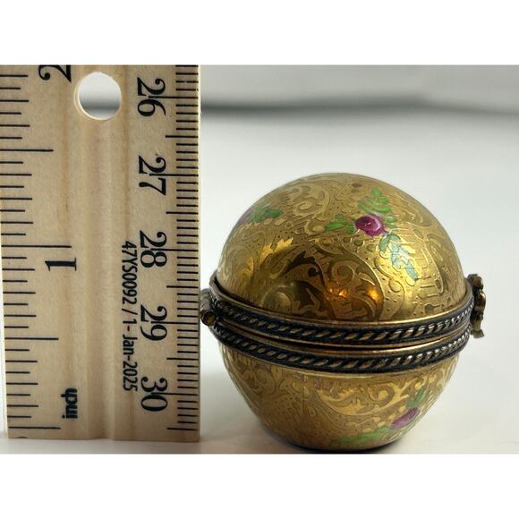 Limoges France Incrustation Trinket Box Hand Painted Roses Raised Gold Oval - Picture 15 of 15